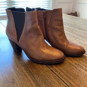 Steven Madden size 7 booties